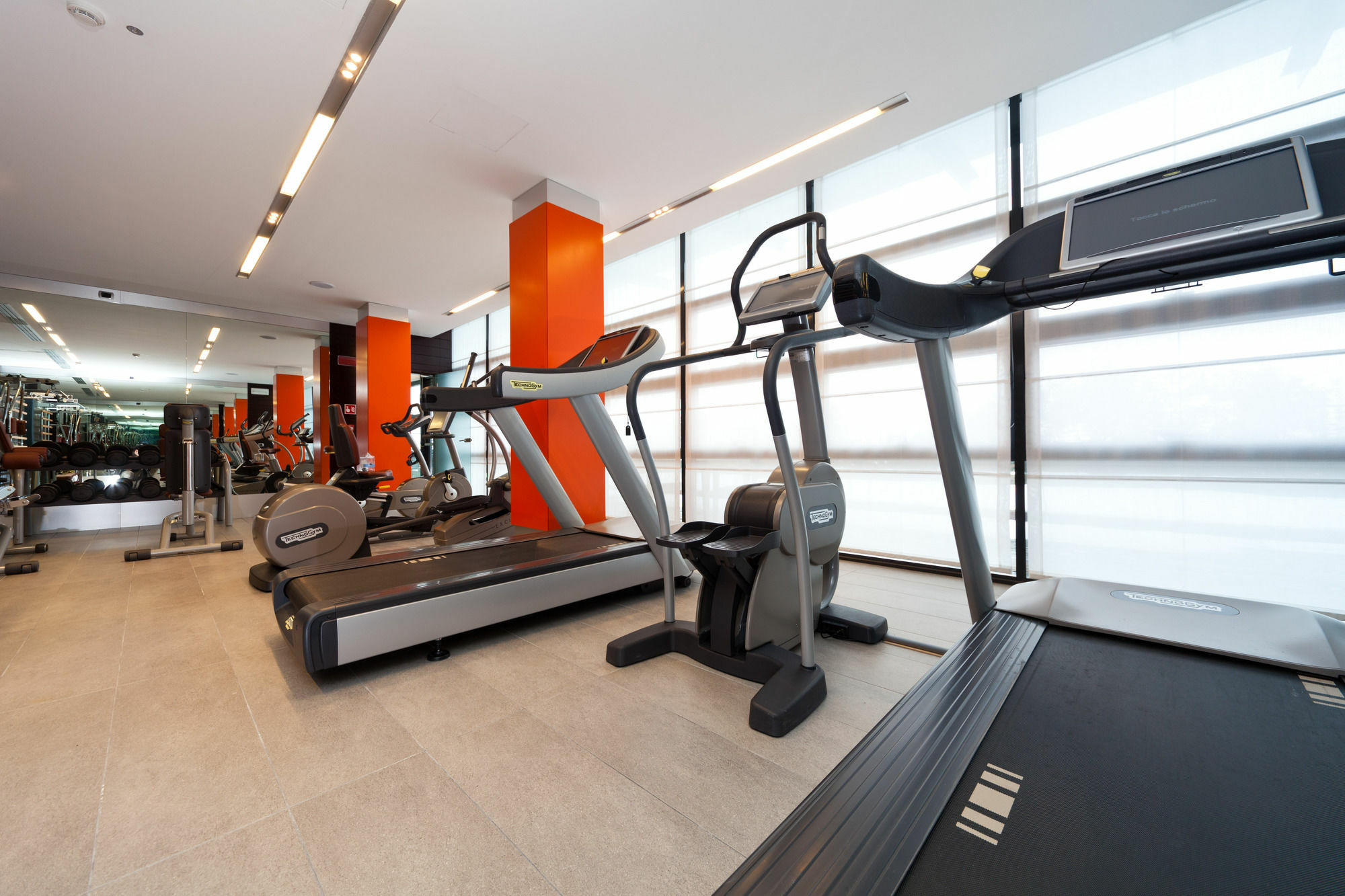 Rmh Modena Des Arts Hotel Екстериор снимка